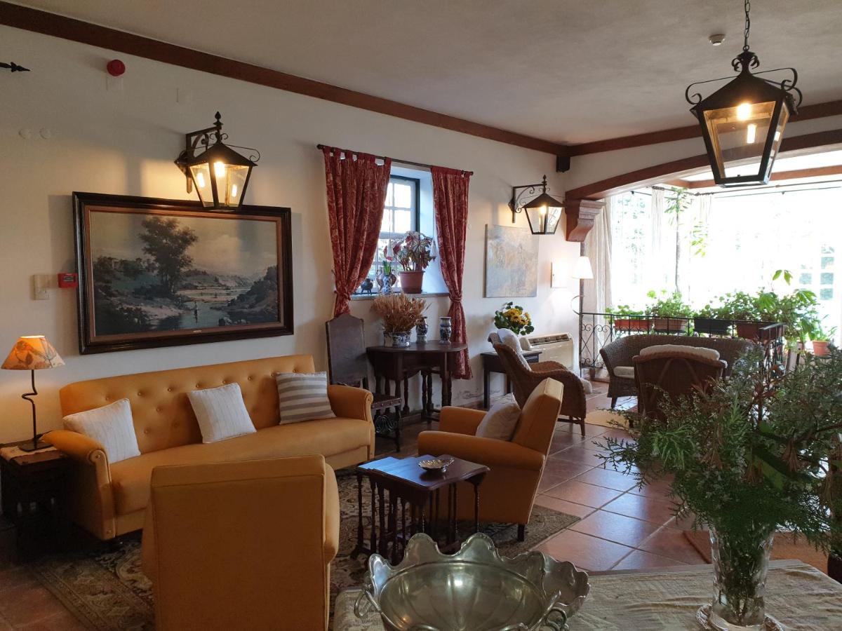 กาซา โด เรดอนโด Bed & Breakfast Rabacal ภายนอก รูปภาพ