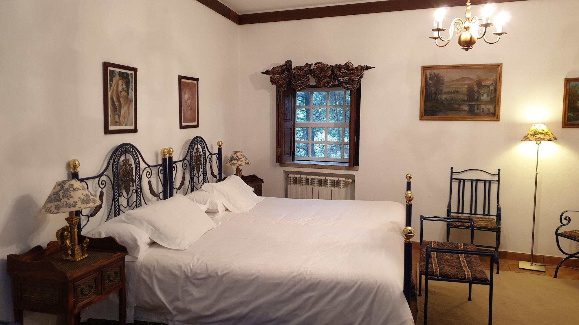 กาซา โด เรดอนโด Bed & Breakfast Rabacal ภายนอก รูปภาพ