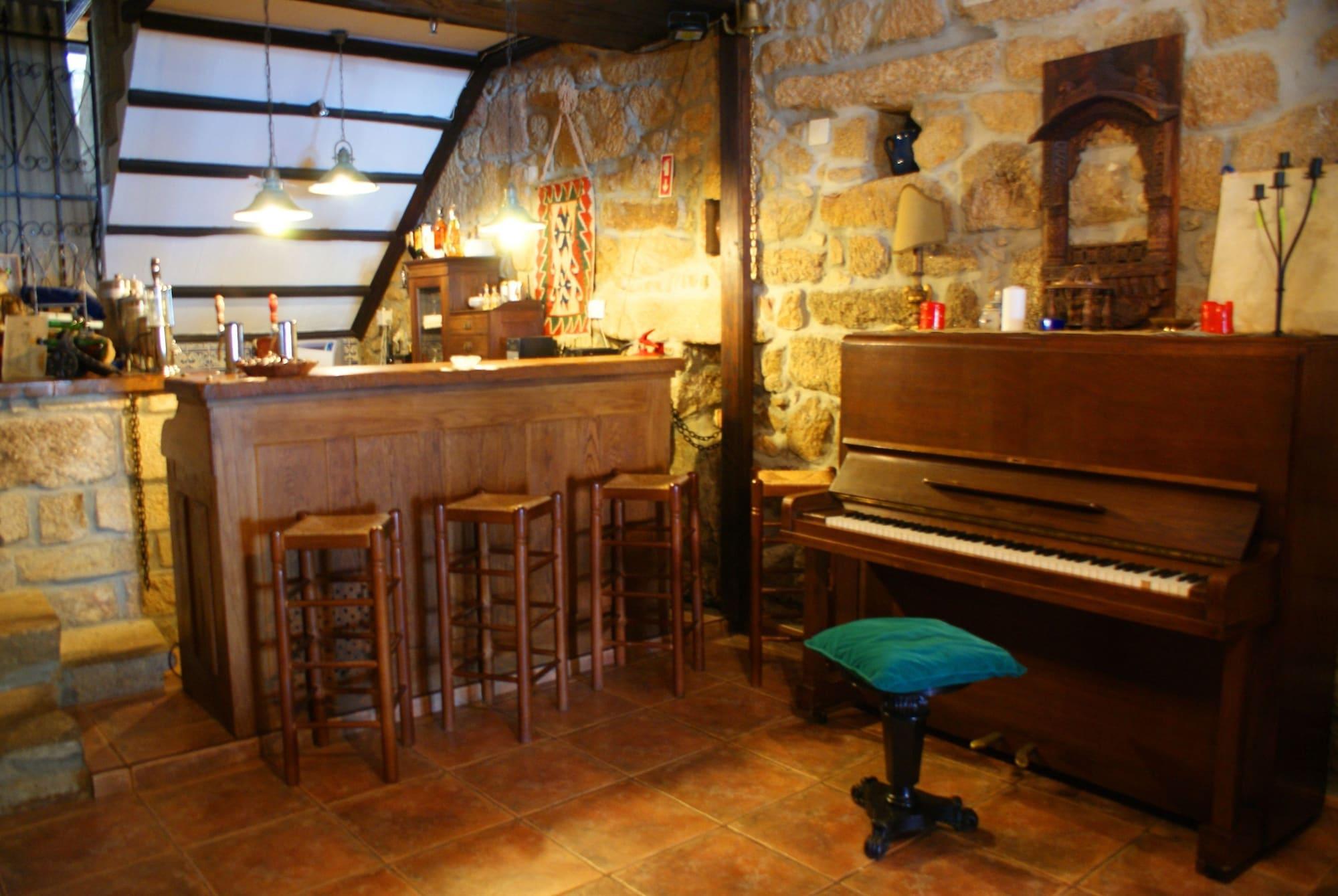 กาซา โด เรดอนโด Bed & Breakfast Rabacal ภายนอก รูปภาพ