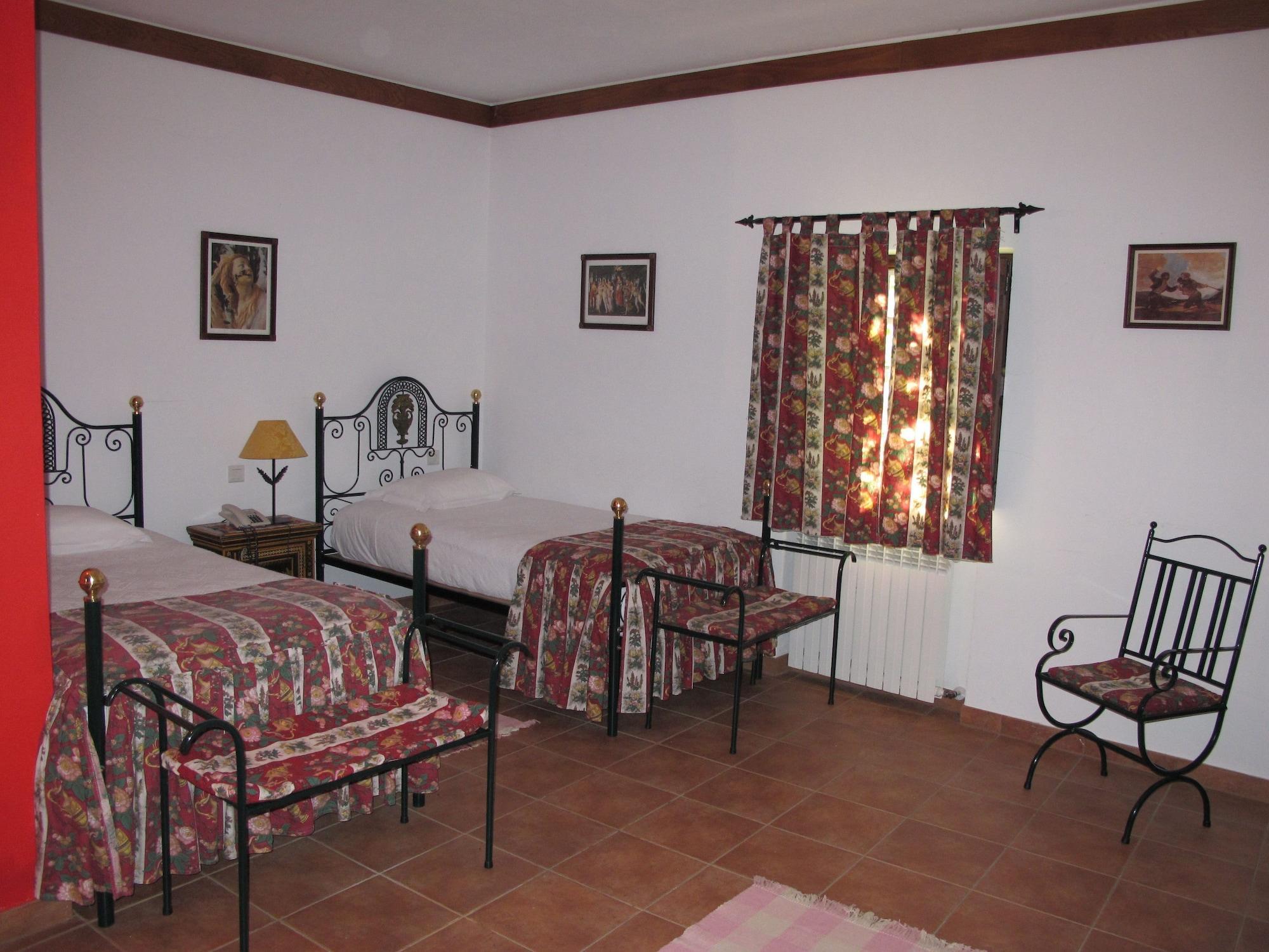 กาซา โด เรดอนโด Bed & Breakfast Rabacal ภายนอก รูปภาพ