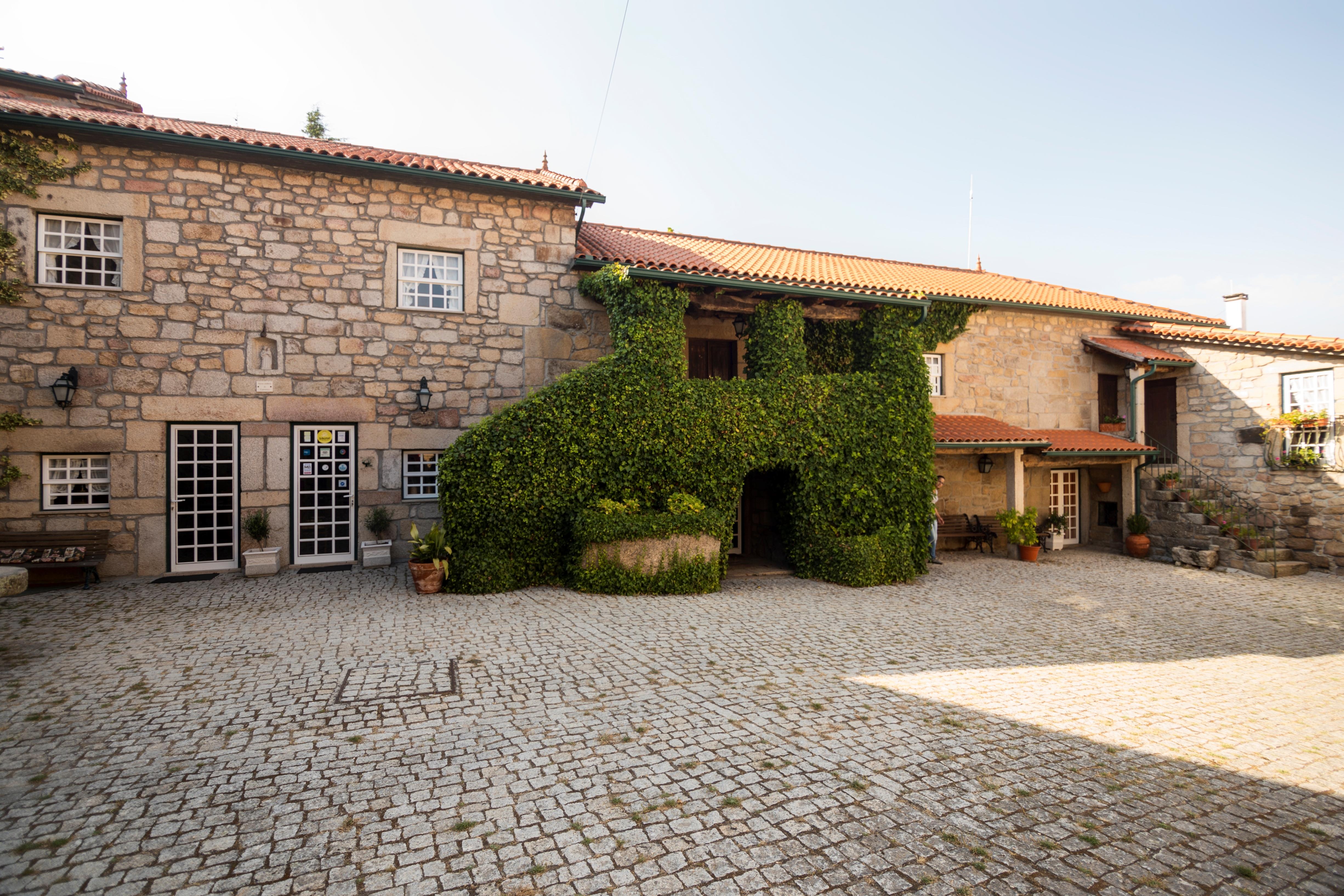 กาซา โด เรดอนโด Bed & Breakfast Rabacal ภายนอก รูปภาพ